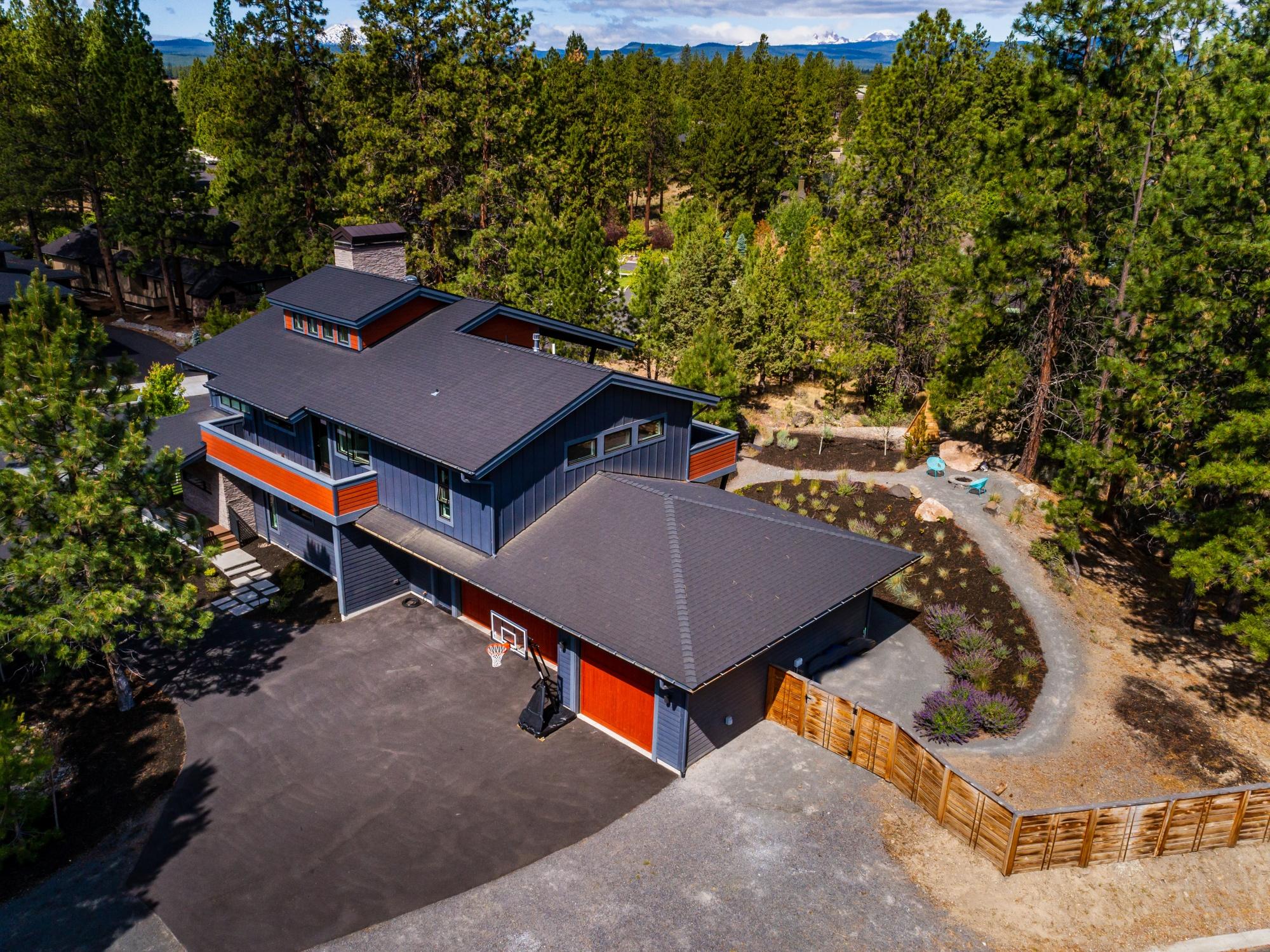 Skyliner Summit - Residential