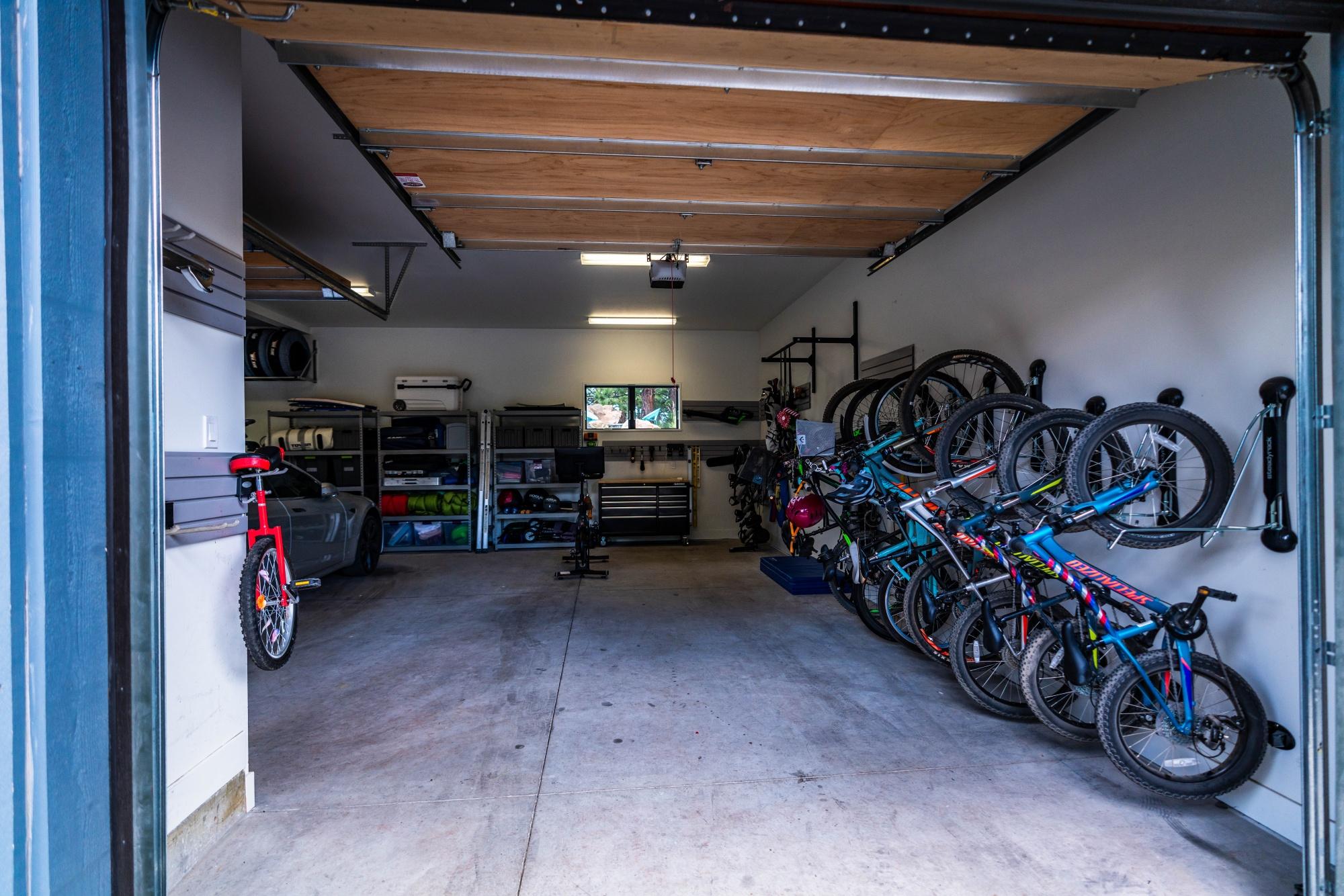 Skyliner Summit - Residential