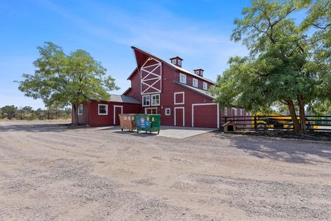 Tiny photo for 6268 HWY 126, Redmond, OR 97756 (MLS # 220207696)