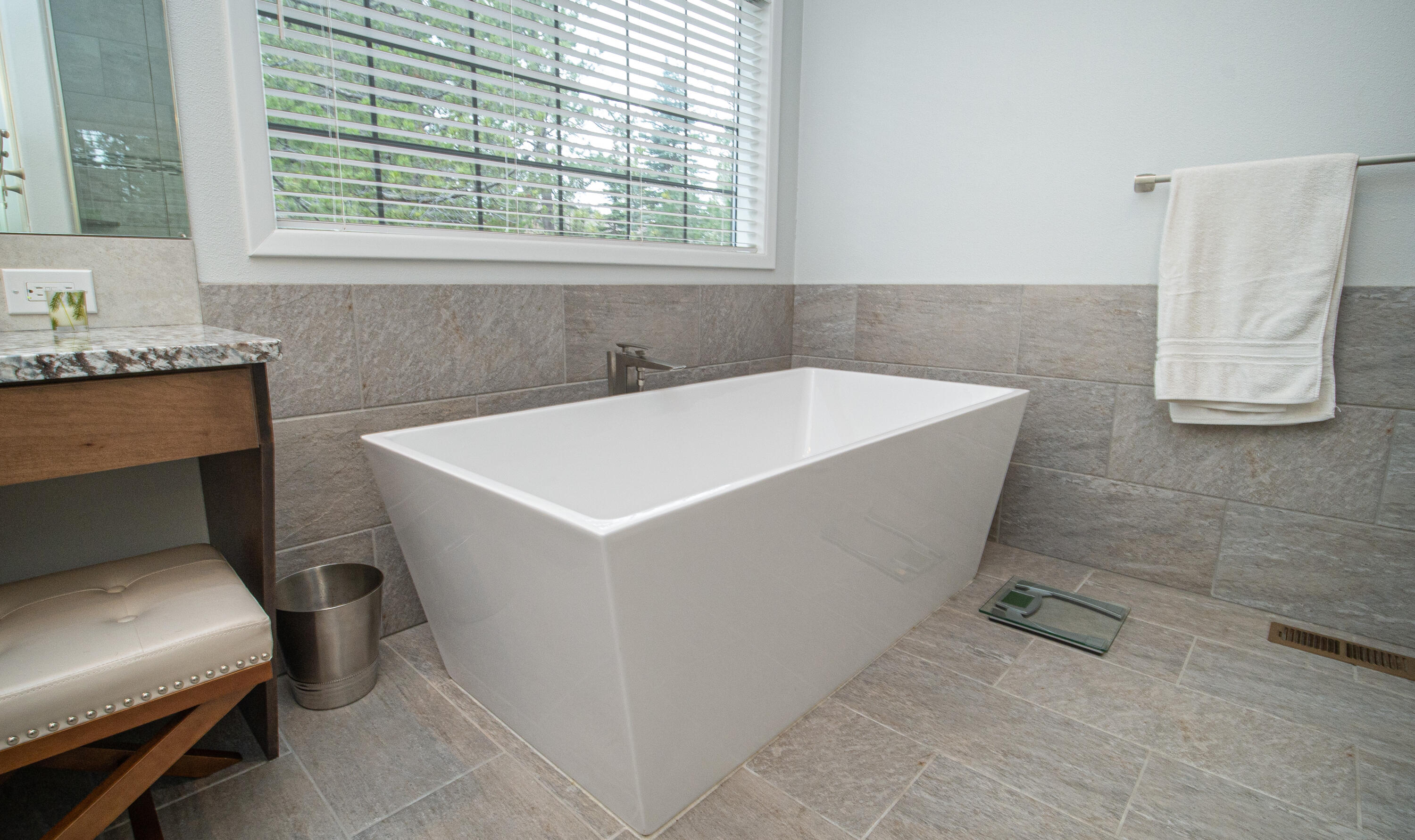 Fairway Point Villag - Residential