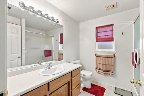 Tiny photo for 468 Westminster Drive, Eagle Point, OR 97524 (MLS # 220226762)