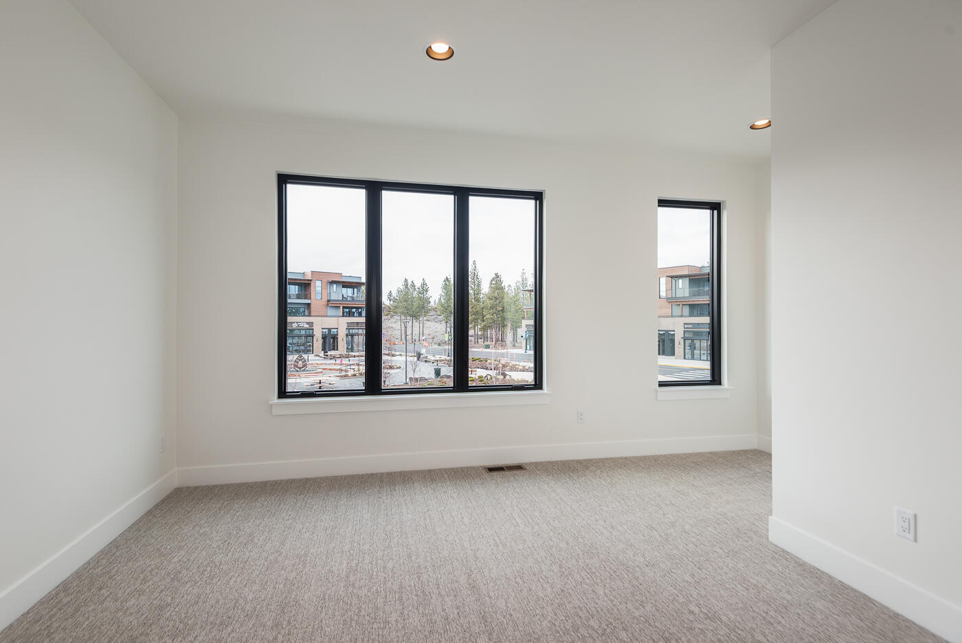 Discovery West Phase 4 - Residential