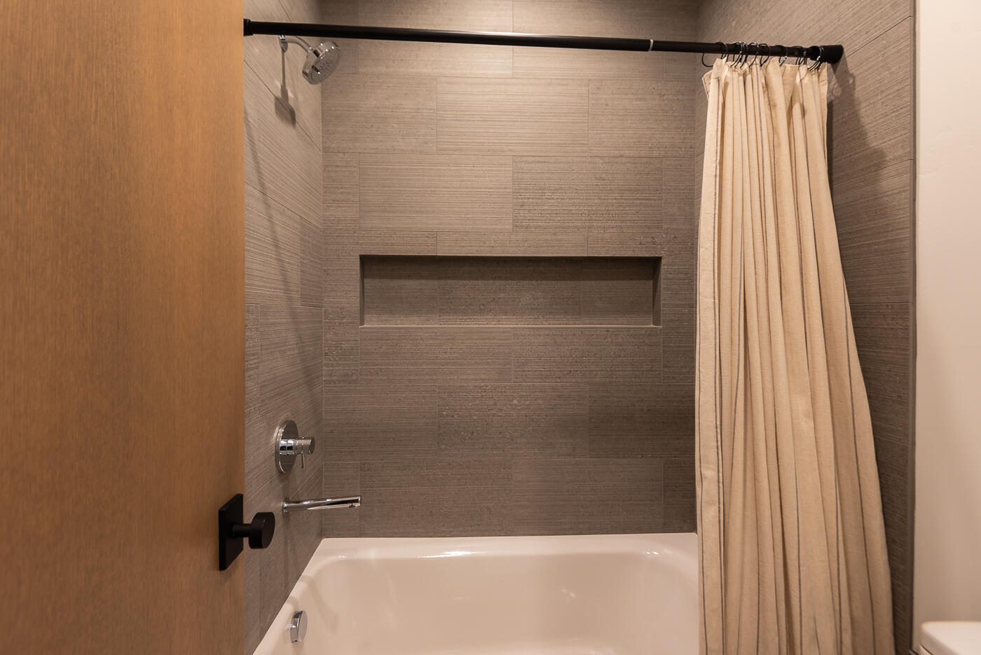 Discovery West Phase 4 - Residential