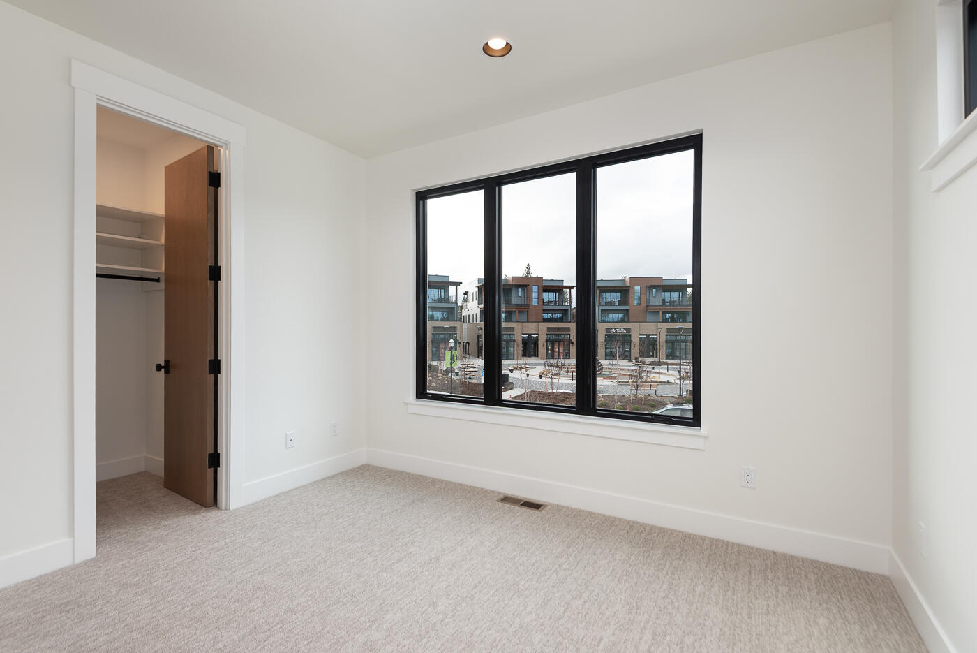 Discovery West Phase 4 - Residential