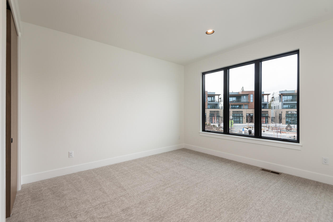 Discovery West Phase 4 - Residential