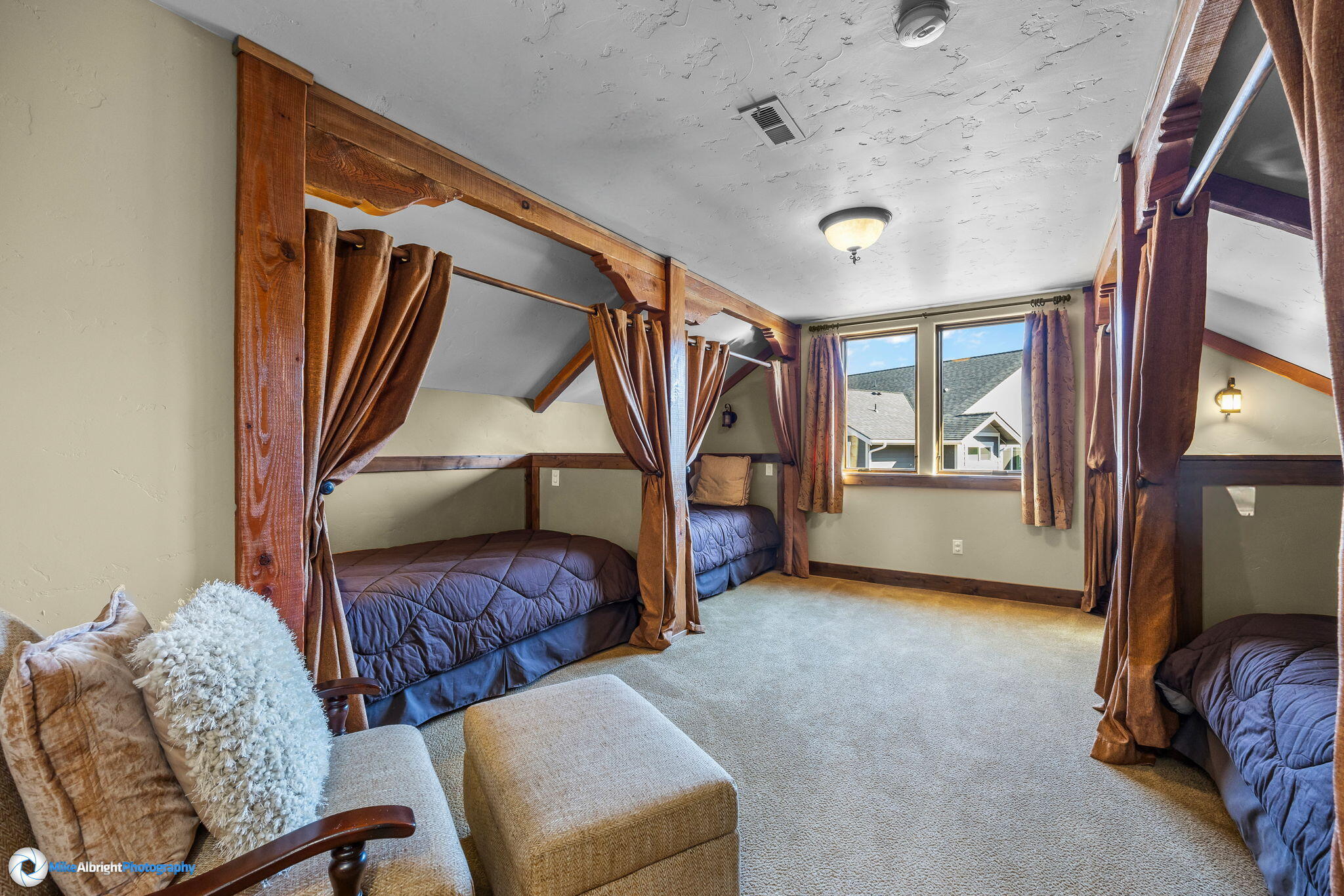 Eagle Crest - Residential