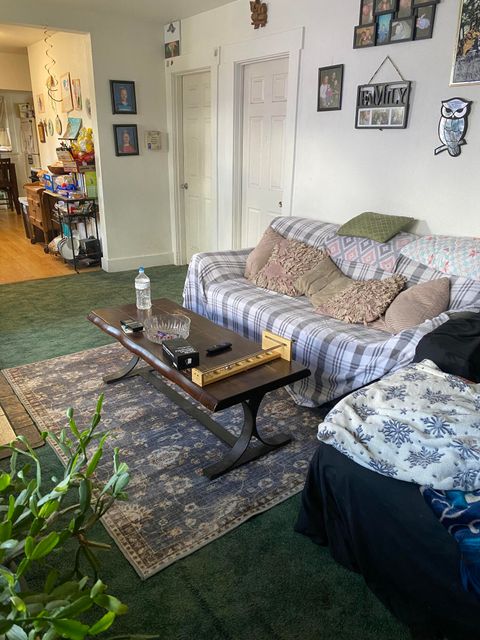 Tiny photo for 825 Martin Street, Klamath Falls, OR 97601 (MLS # 220220231)