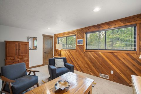 Tiny photo for 57548 Lark Lane #14, Sunriver, OR 97707 (MLS # 220217133)