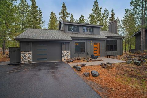 Tiny photo for 57548 Lark Lane #14, Sunriver, OR 97707 (MLS # 220217133)
