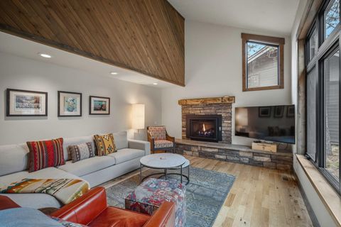 Tiny photo for 57548 Lark Lane #14, Sunriver, OR 97707 (MLS # 220217133)