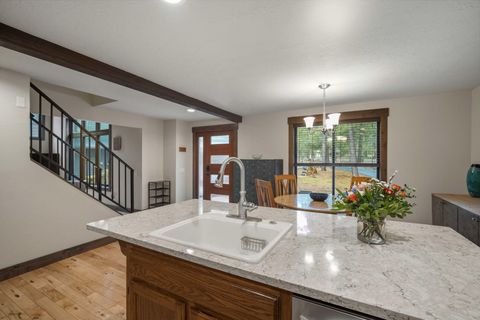 Tiny photo for 57548 Lark Lane #14, Sunriver, OR 97707 (MLS # 220217133)