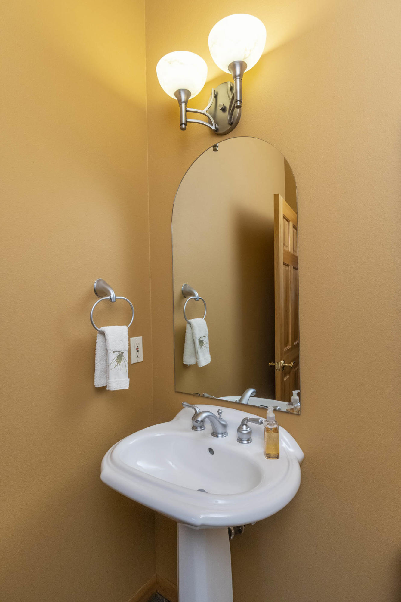 Broken Top - Residential