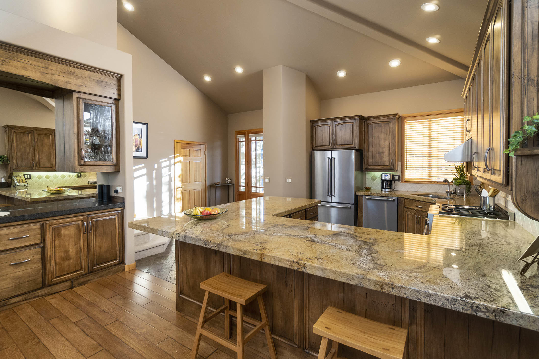 Broken Top - Residential