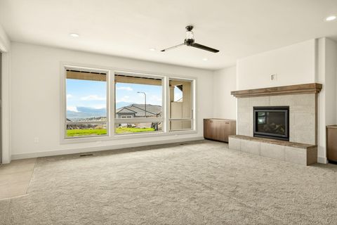 Tiny photo for 5626 Autumn Park Drive, Medford, OR 97504 (MLS # 220216954)