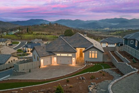 Tiny photo for 5626 Autumn Park Drive, Medford, OR 97504 (MLS # 220216954)