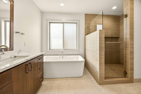 Tiny photo for 5626 Autumn Park Drive, Medford, OR 97504 (MLS # 220216954)