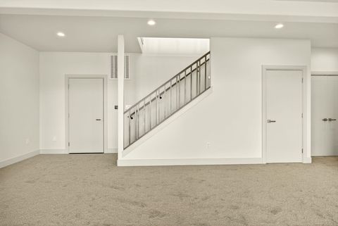 Tiny photo for 5626 Autumn Park Drive, Medford, OR 97504 (MLS # 220216954)