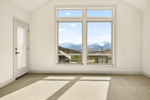 Tiny photo for 5626 Autumn Park Drive, Medford, OR 97504 (MLS # 220216954)