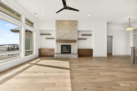 Tiny photo for 5626 Autumn Park Drive, Medford, OR 97504 (MLS # 220216954)