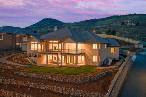 Photo of 5626 Autumn Park Drive, Medford, OR 97504 (MLS # 220216954)