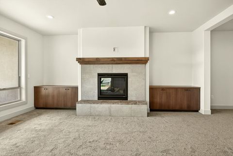 Tiny photo for 5626 Autumn Park Drive, Medford, OR 97504 (MLS # 220216954)