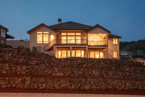 Tiny photo for 5626 Autumn Park Drive, Medford, OR 97504 (MLS # 220216954)