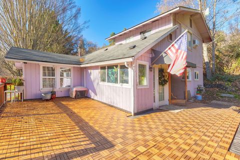 Photo of 9395 Highway 238, Jacksonville, OR 97530 (MLS # 220212933)