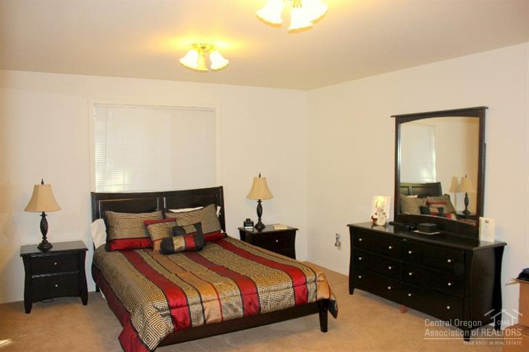 Kenwood Gardens - Residential