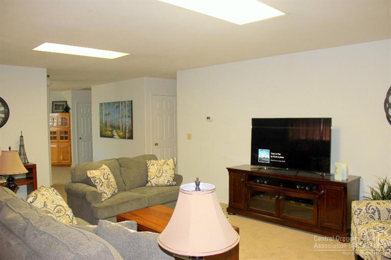 Kenwood Gardens - Residential