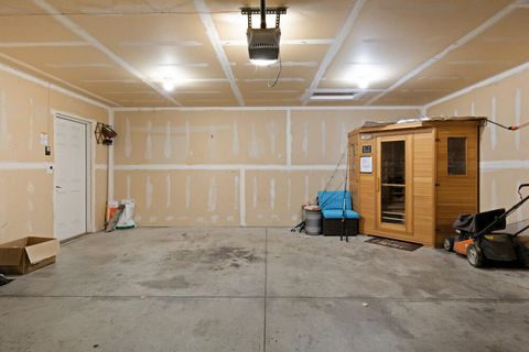 Tiny photo for 418 S Lalo Avenue #9, Chiloquin, OR 97624 (MLS # 220215139)