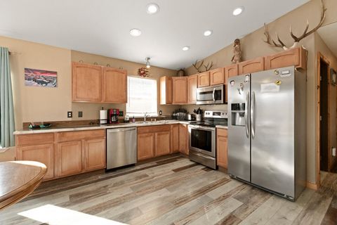 Tiny photo for 418 S Lalo Avenue #9, Chiloquin, OR 97624 (MLS # 220215139)