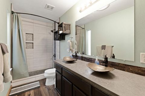 Tiny photo for 418 S Lalo Avenue #9, Chiloquin, OR 97624 (MLS # 220215139)