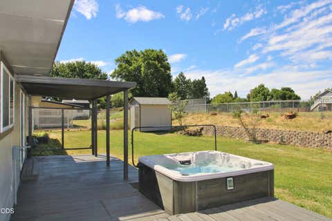Tiny photo for 5905 Independence, Klamath Falls, OR 97603 (MLS # 220226288)