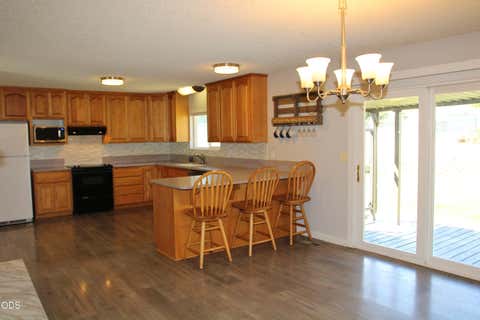 Tiny photo for 5905 Independence, Klamath Falls, OR 97603 (MLS # 220226288)