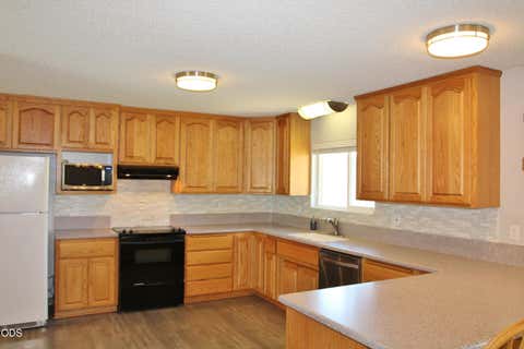 Tiny photo for 5905 Independence, Klamath Falls, OR 97603 (MLS # 220226288)