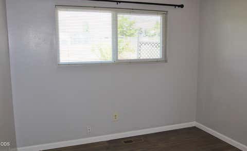 Tiny photo for 5905 Independence, Klamath Falls, OR 97603 (MLS # 220226288)