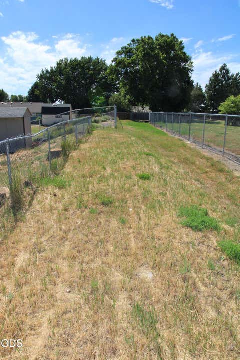 Tiny photo for 5905 Independence, Klamath Falls, OR 97603 (MLS # 220226288)