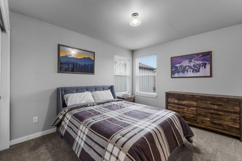 Tiny photo for 20475 Del Coco Court, Bend, OR 97702 (MLS # 220215234)