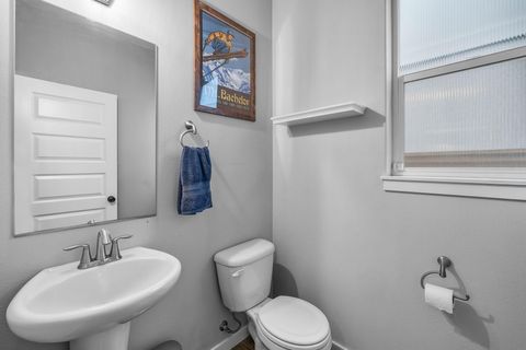 Tiny photo for 20475 Del Coco Court, Bend, OR 97702 (MLS # 220215234)