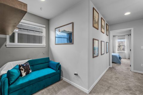 Tiny photo for 20475 Del Coco Court, Bend, OR 97702 (MLS # 220215234)