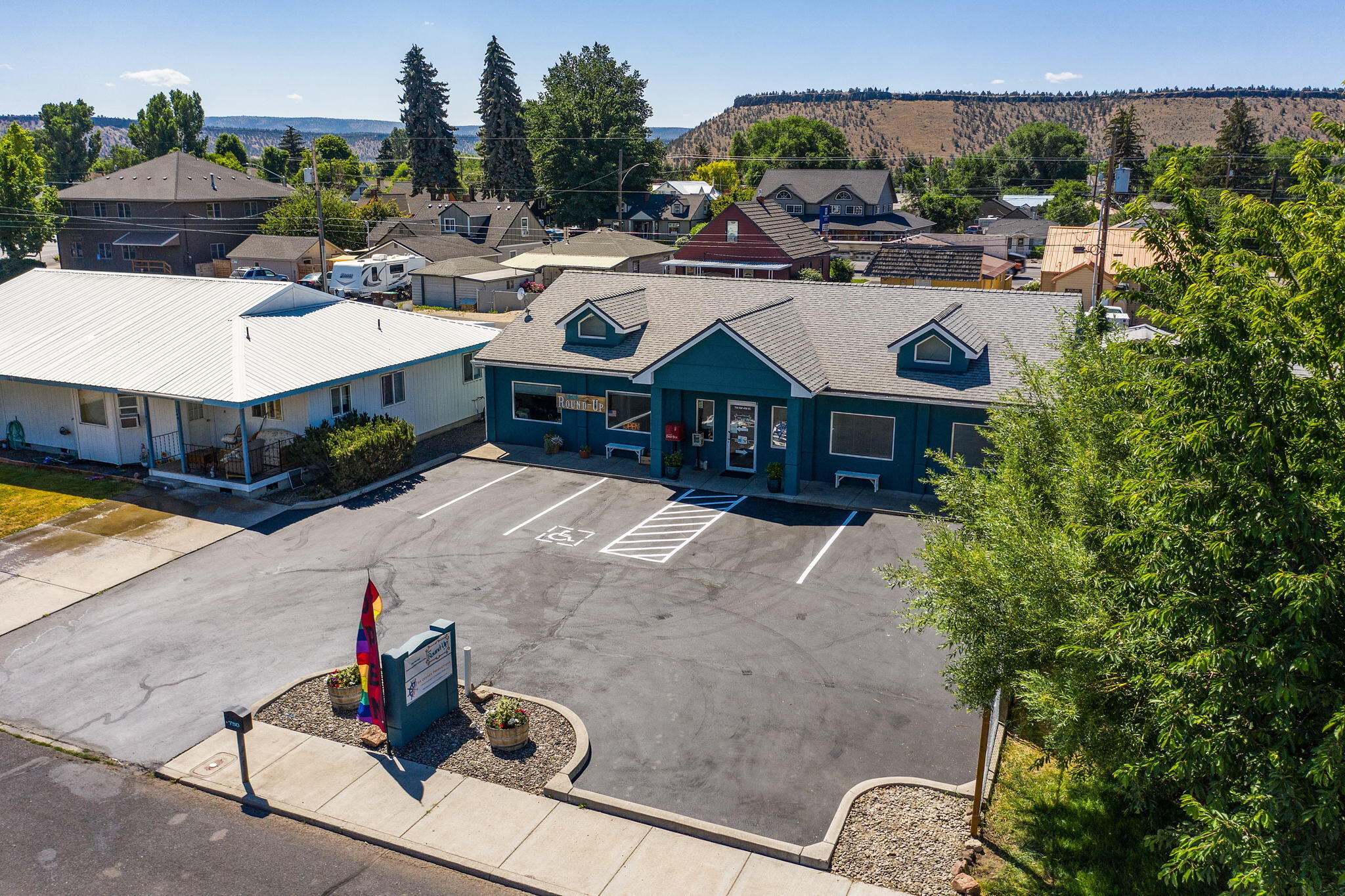 Nobles - Commercial Sale