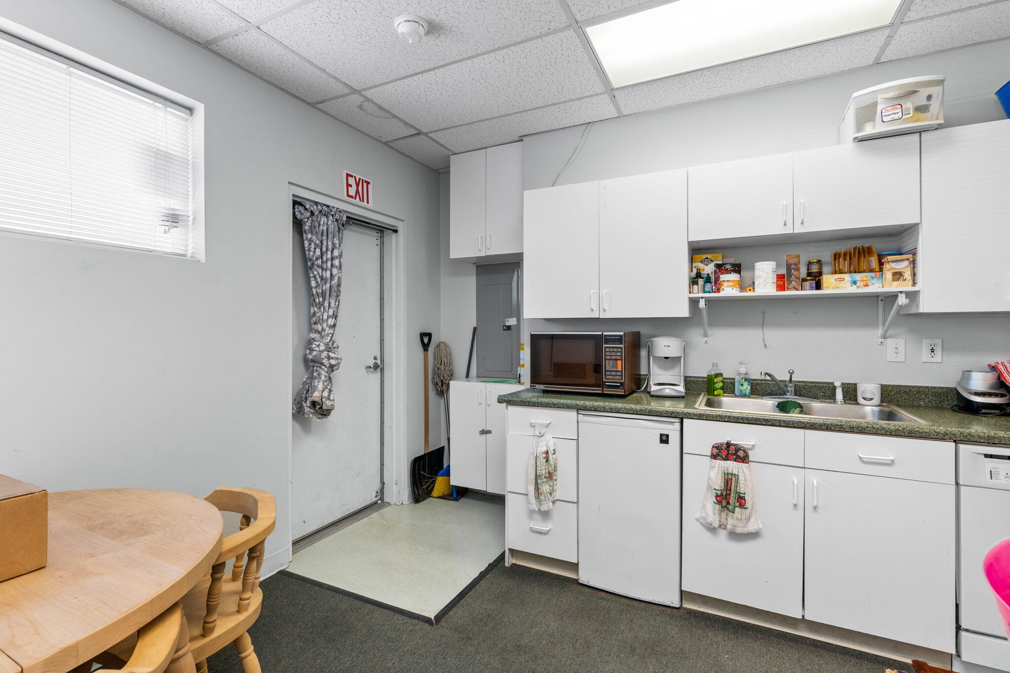 Nobles - Commercial Sale