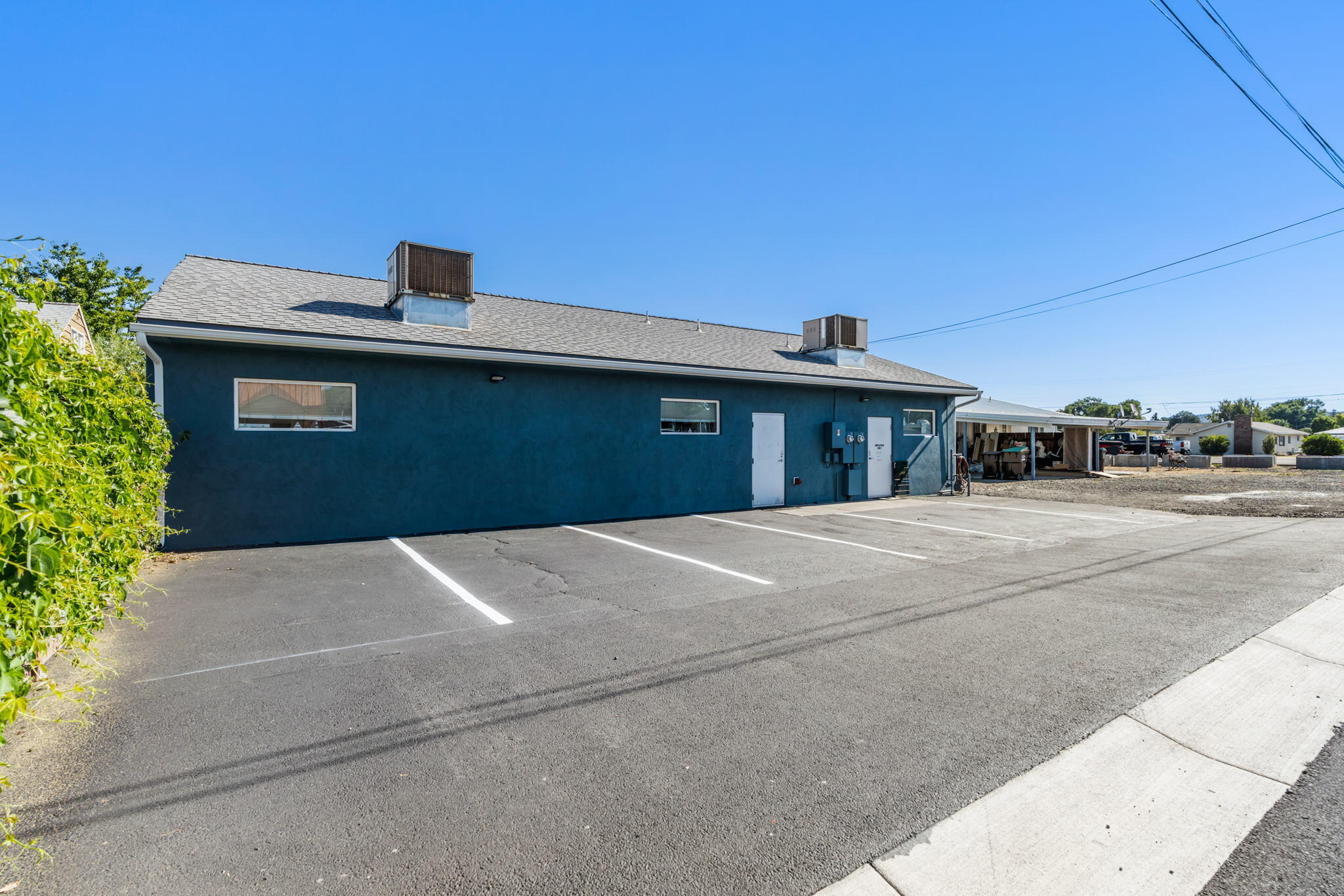 Nobles - Commercial Sale