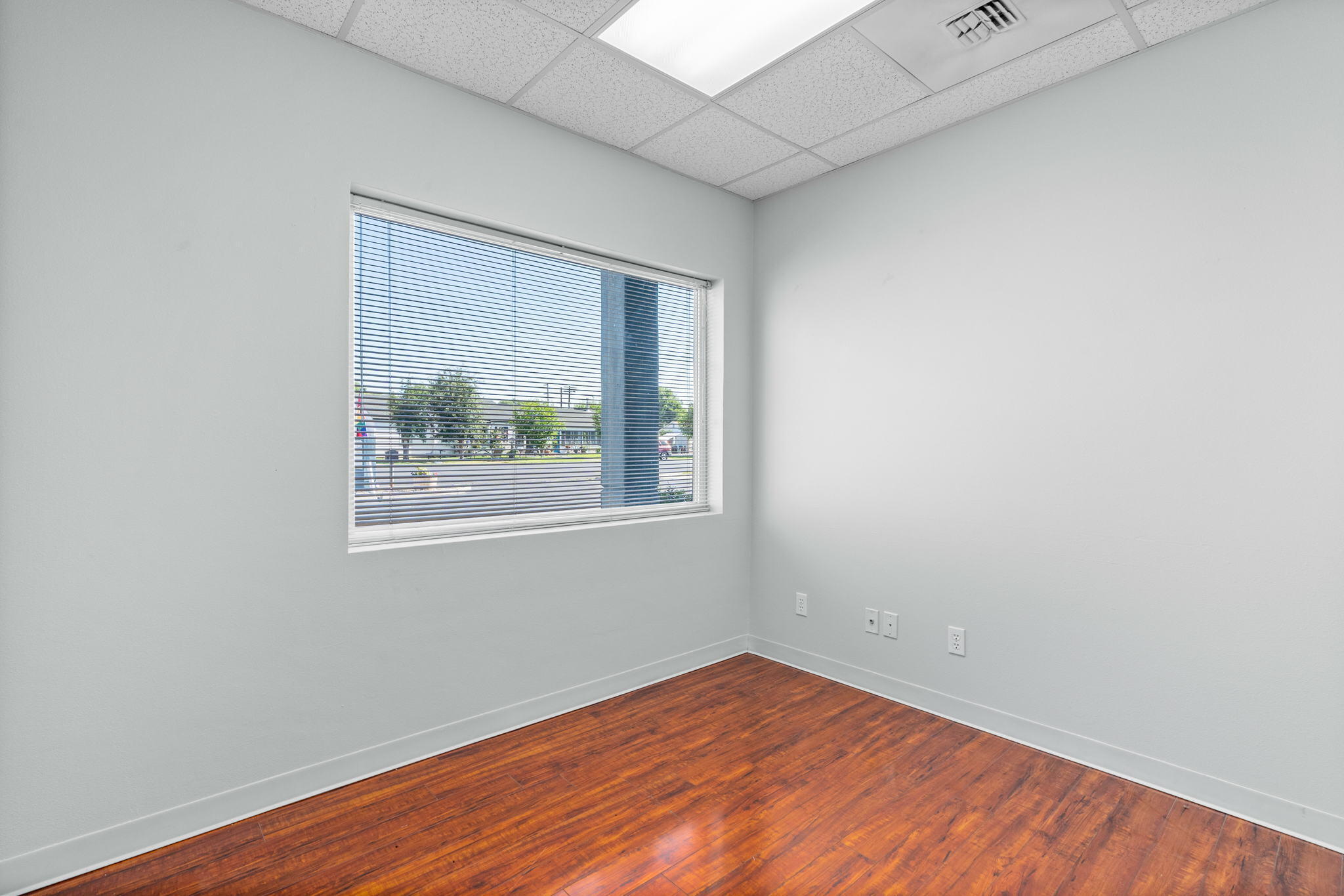 Nobles - Commercial Sale