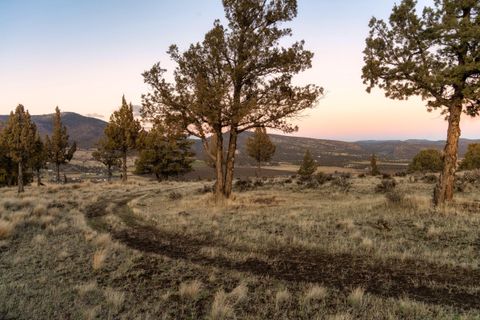Tiny photo for NW Panorama View, Prineville, OR 97754 (MLS # 220213229)