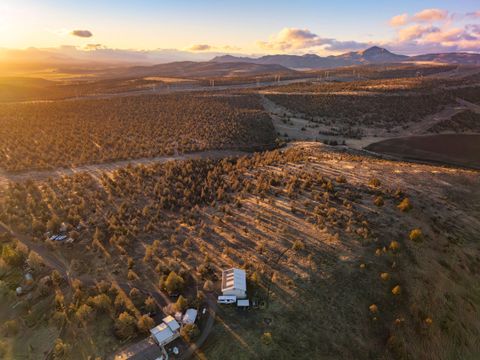 Tiny photo for NW Panorama View, Prineville, OR 97754 (MLS # 220213229)