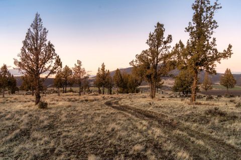 Tiny photo for NW Panorama View, Prineville, OR 97754 (MLS # 220213229)