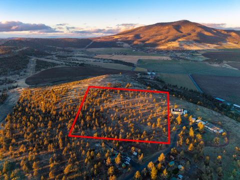 Tiny photo for NW Panorama View, Prineville, OR 97754 (MLS # 220213229)