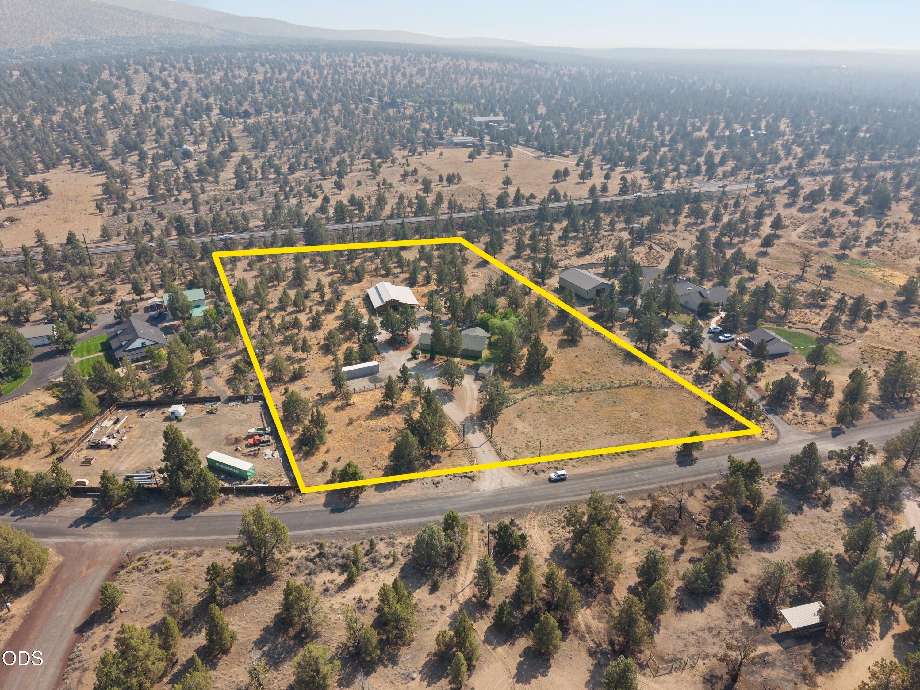 10898 NW Kingwood Drive