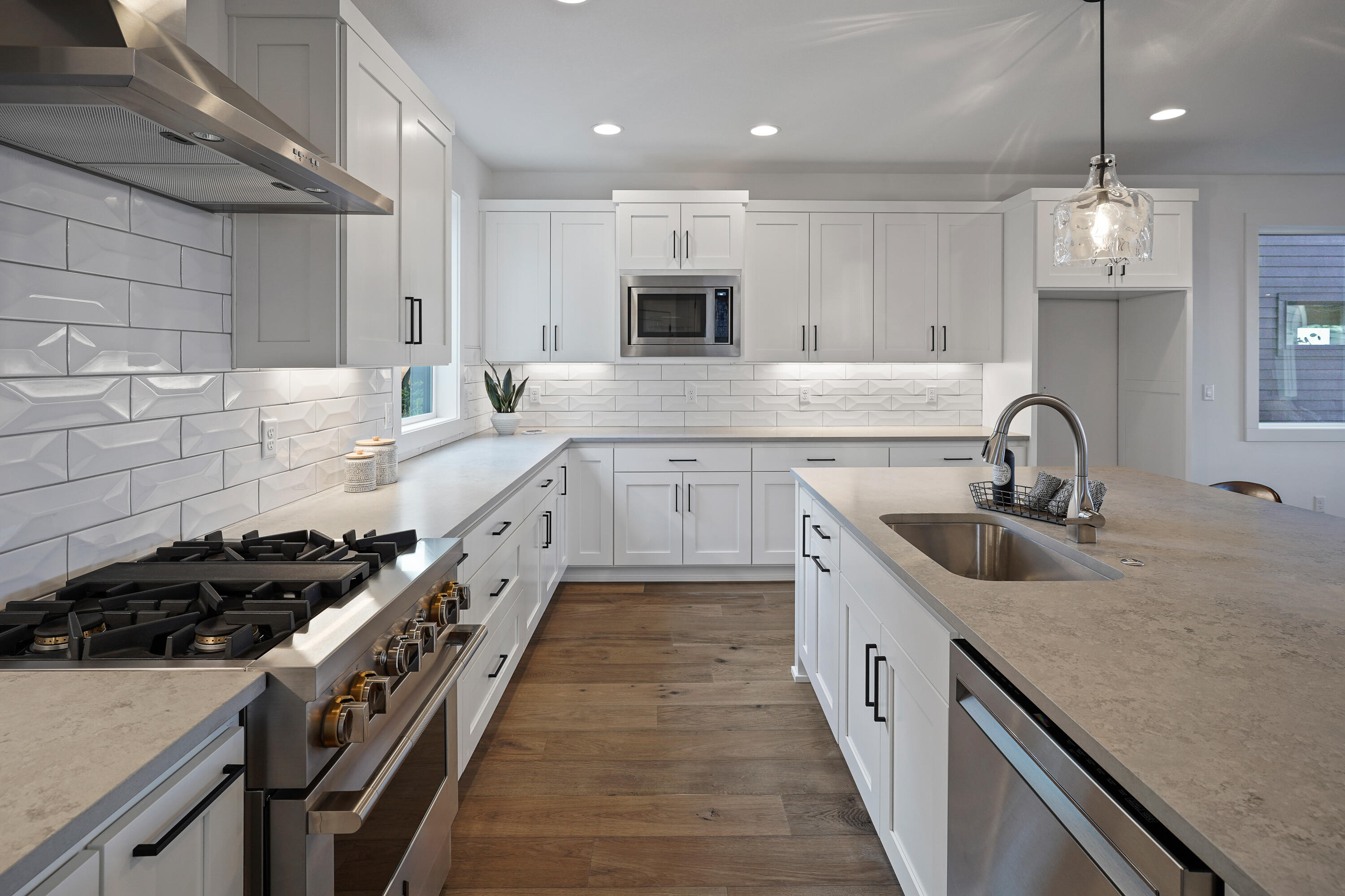 Marken Summit - Residential